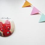 Suspicious red little creat..