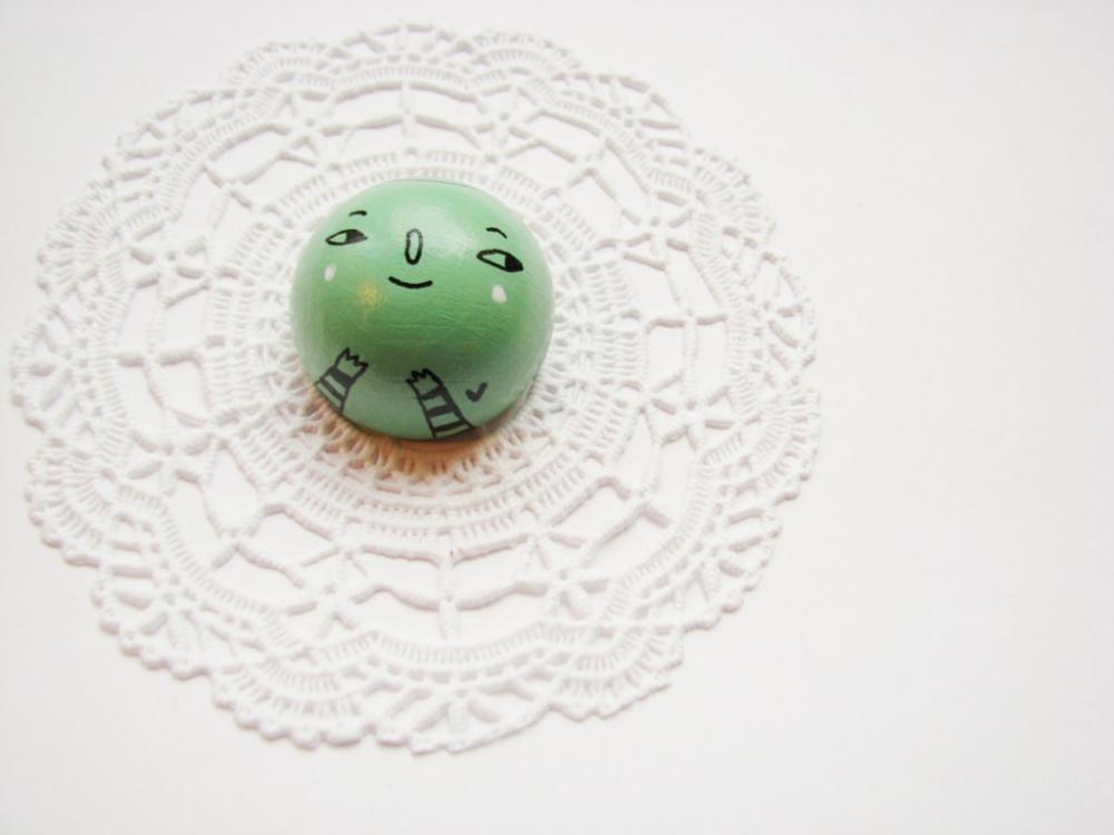 HAND PAINTED wooden Brooch green mint Little Heart