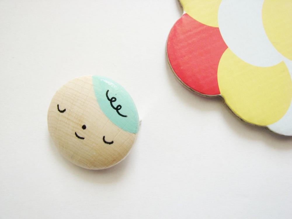 MR MINT Hand painted wooden brooch turquoise