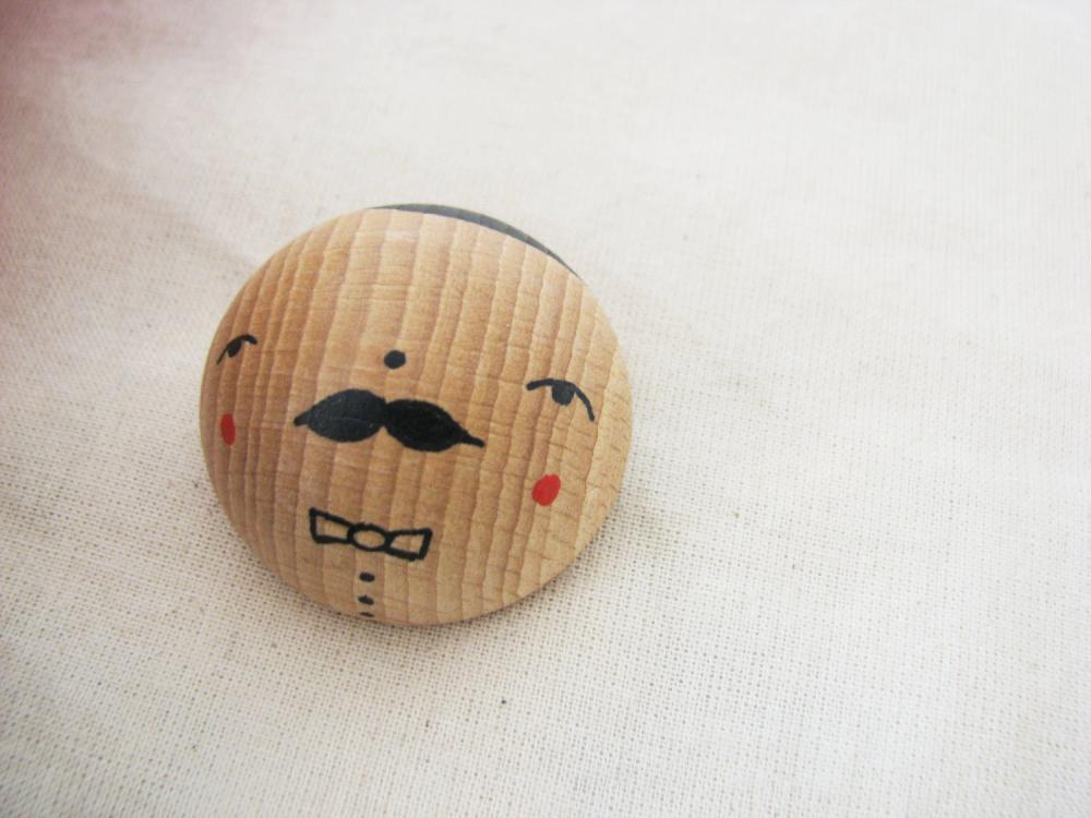 wooden brooch hand painted Signor Baffo